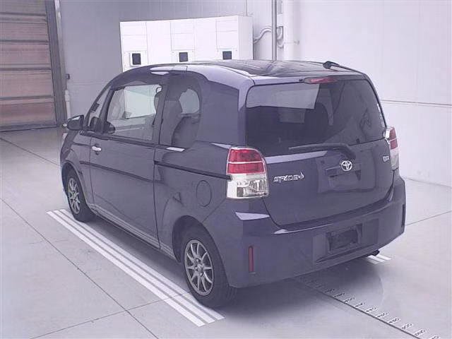 TOYOTA SPADE