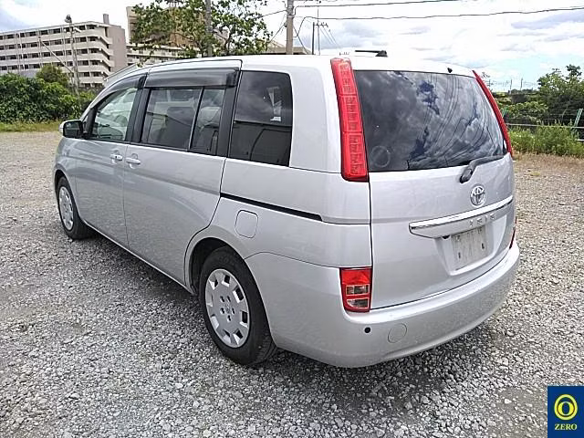 TOYOTA ISIS