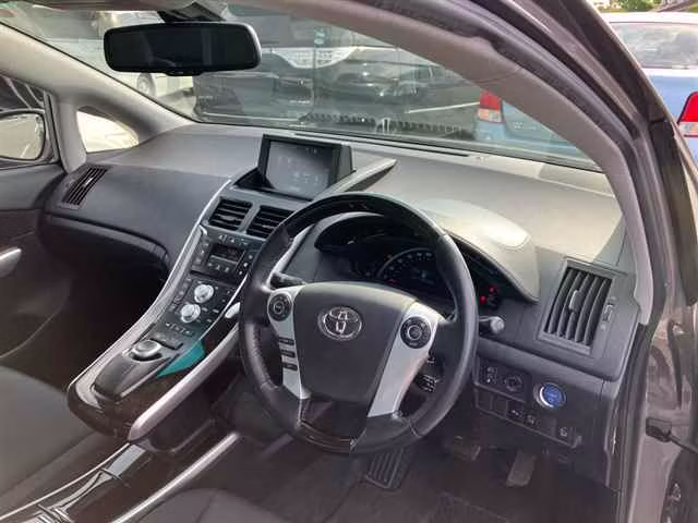 TOYOTA SAI