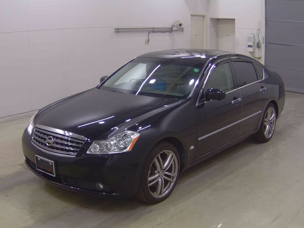 NISSAN FUGA