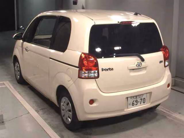 TOYOTA PORTE