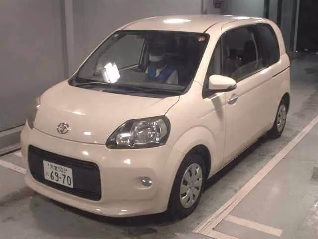 TOYOTA PORTE