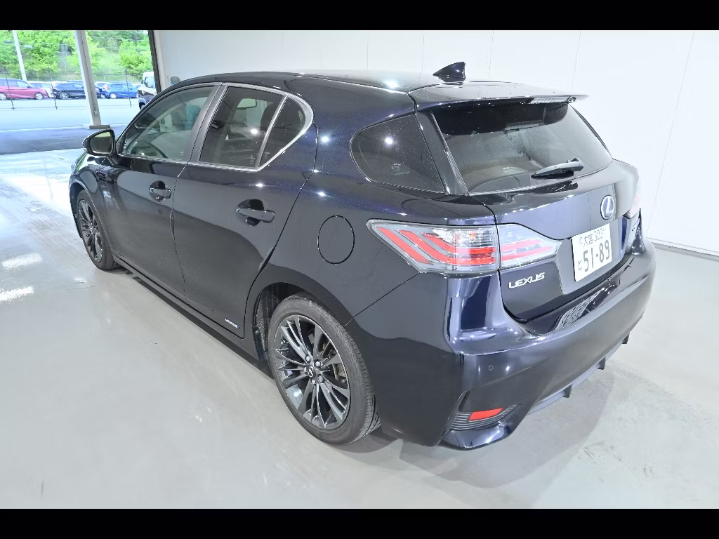 LEXUS CT200H