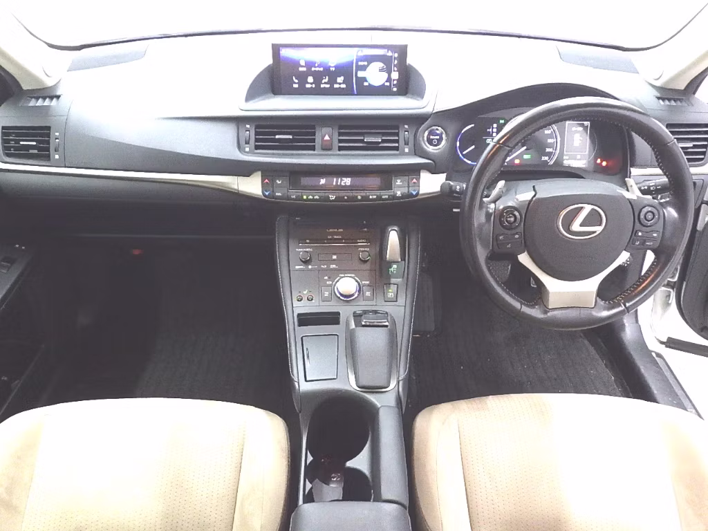 LEXUS CT200H