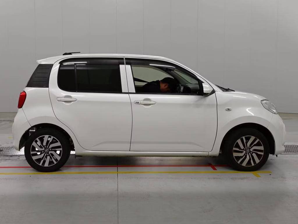 TOYOTA PASSO