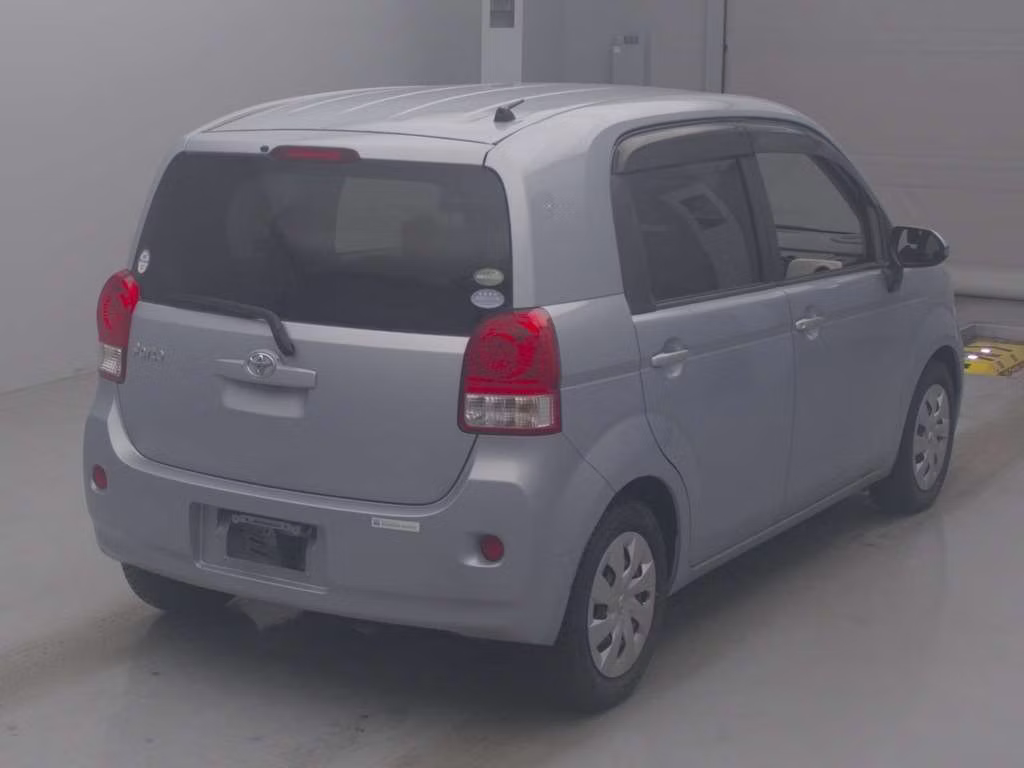 TOYOTA PORTE