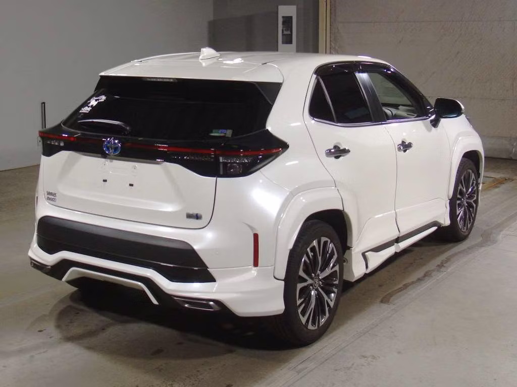 TOYOTA YARIS CROSS