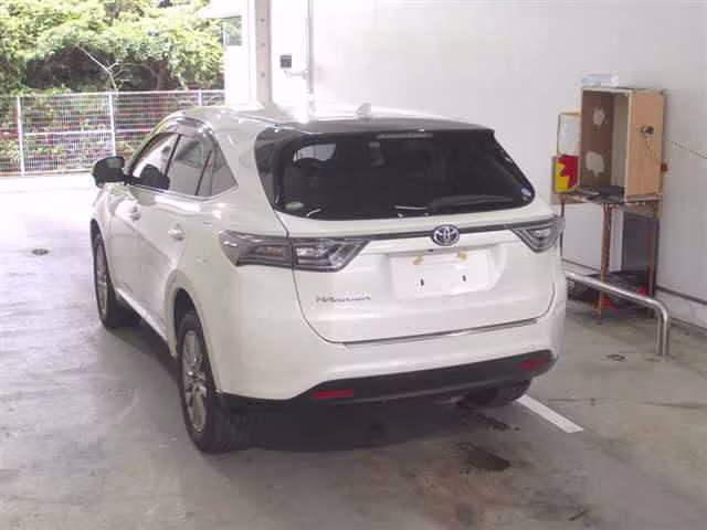 TOYOTA HARRIER