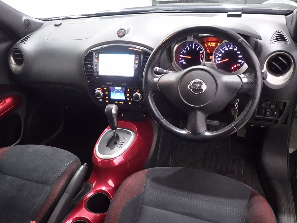 NISSAN JUKE