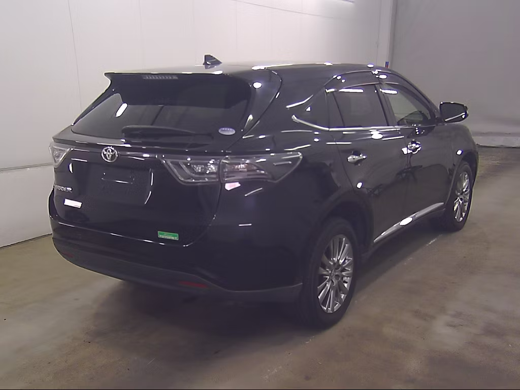 TOYOTA HARRIER
