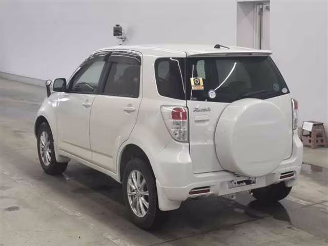 TOYOTA RUSH