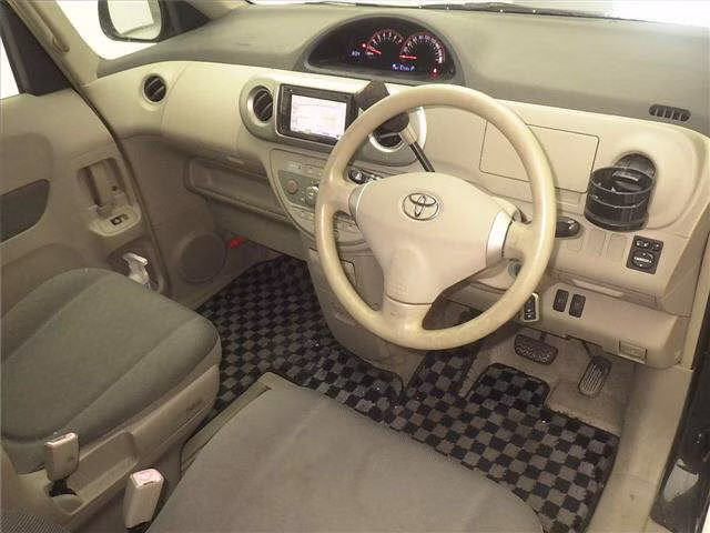 TOYOTA PORTE