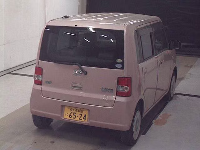 DAIHATSU MOVE CONTE