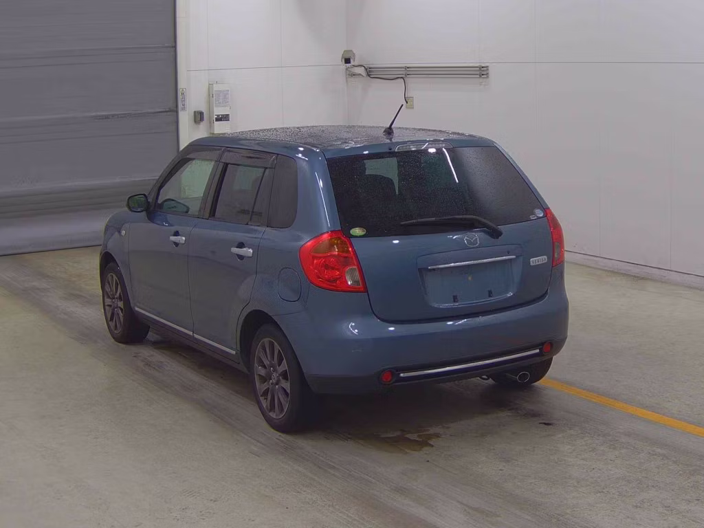 MAZDA VERISA
