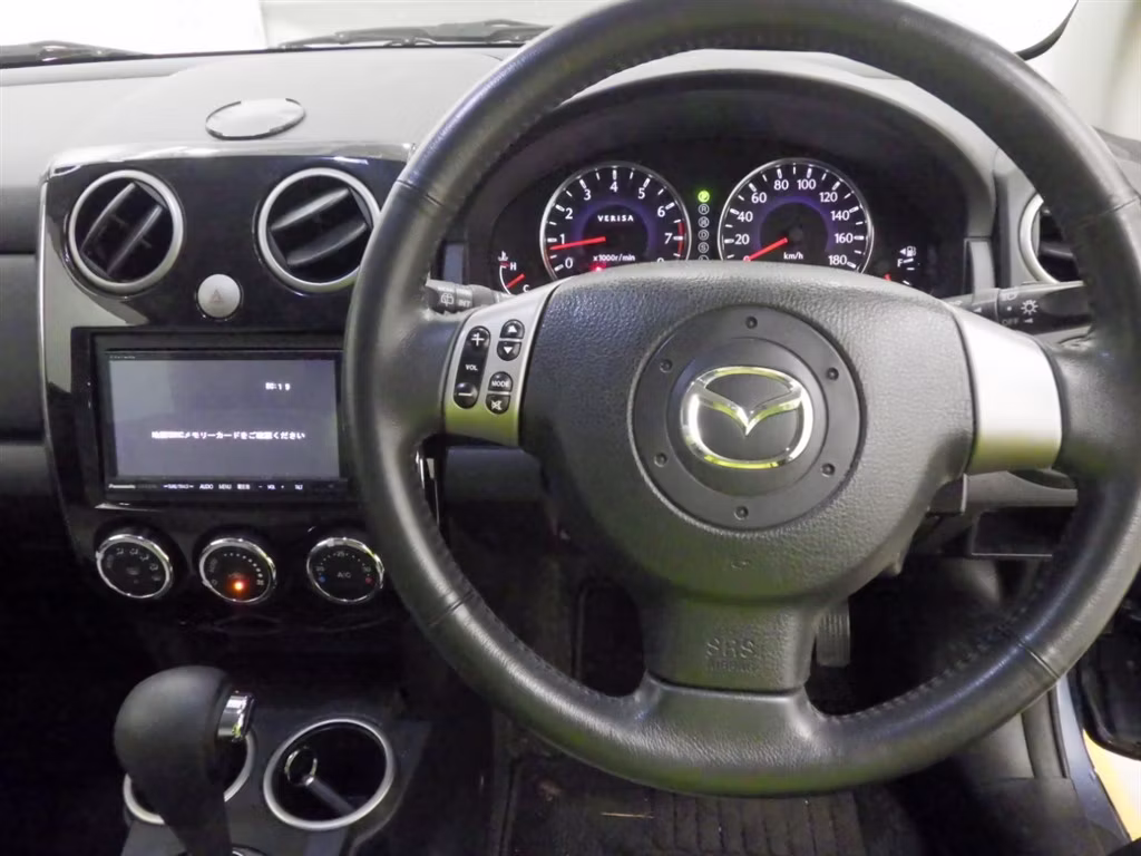 MAZDA VERISA