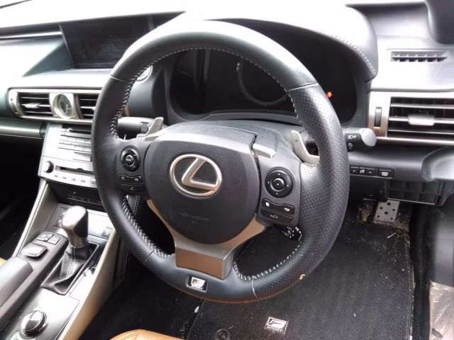 LEXUS IS350