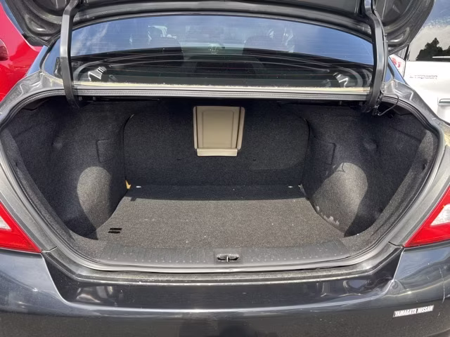 NISSAN TIIDA LATIO