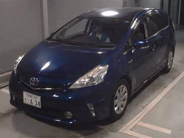 TOYOTA PRIUS ALPHA