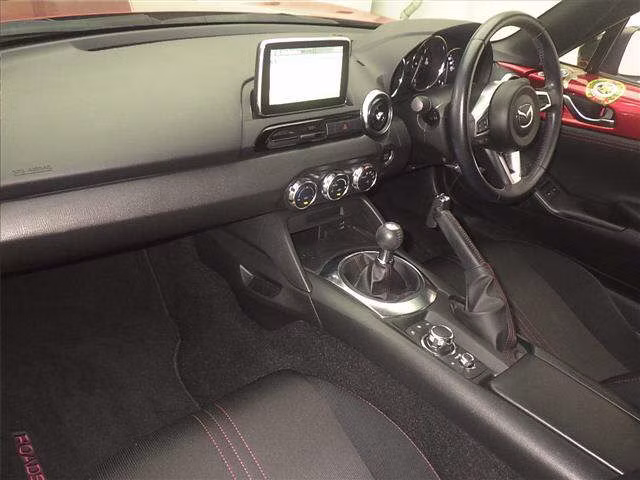 MAZDA MX-5