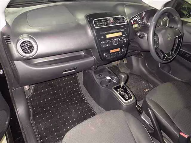 MITSUBISHI MIRAGE
