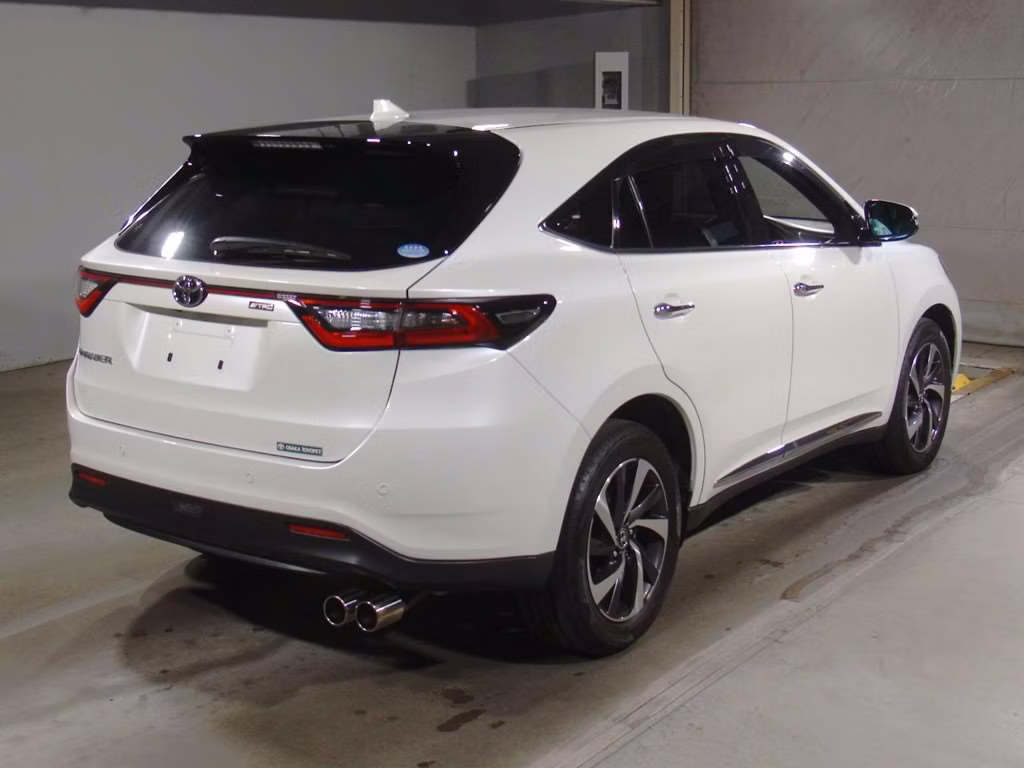 TOYOTA HARRIER