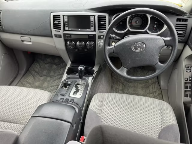TOYOTA HILUX SURF