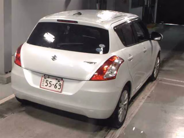 SUZUKI SWIFT