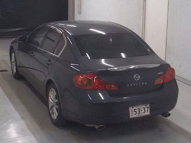 NISSAN SKYLINE