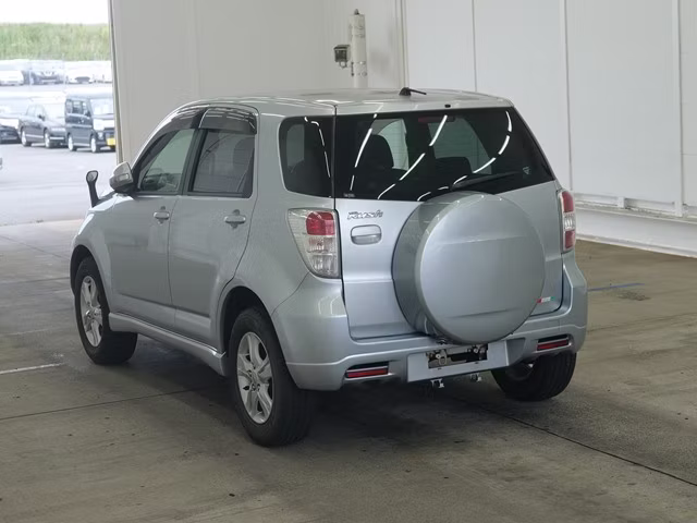 TOYOTA RUSH