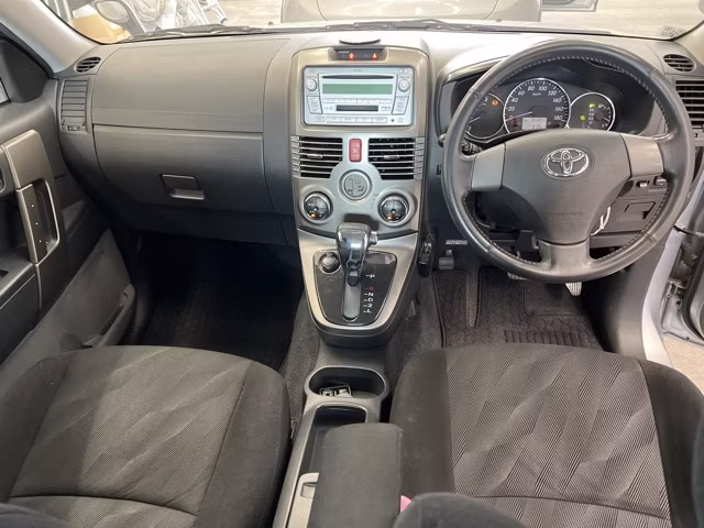 TOYOTA RUSH