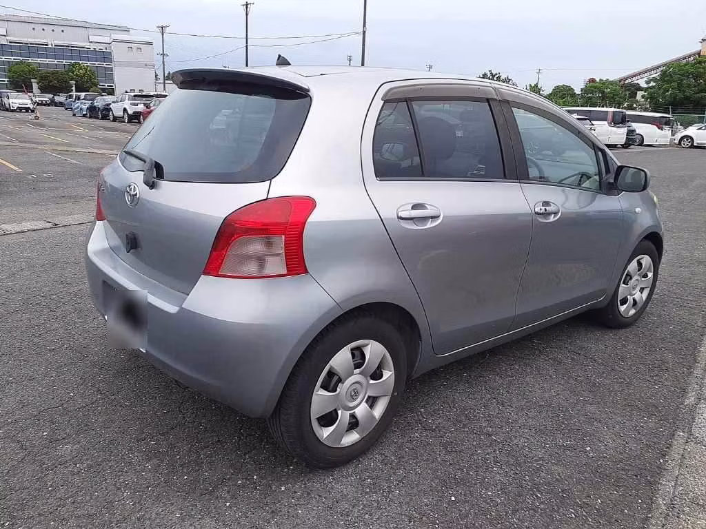 TOYOTA VITZ