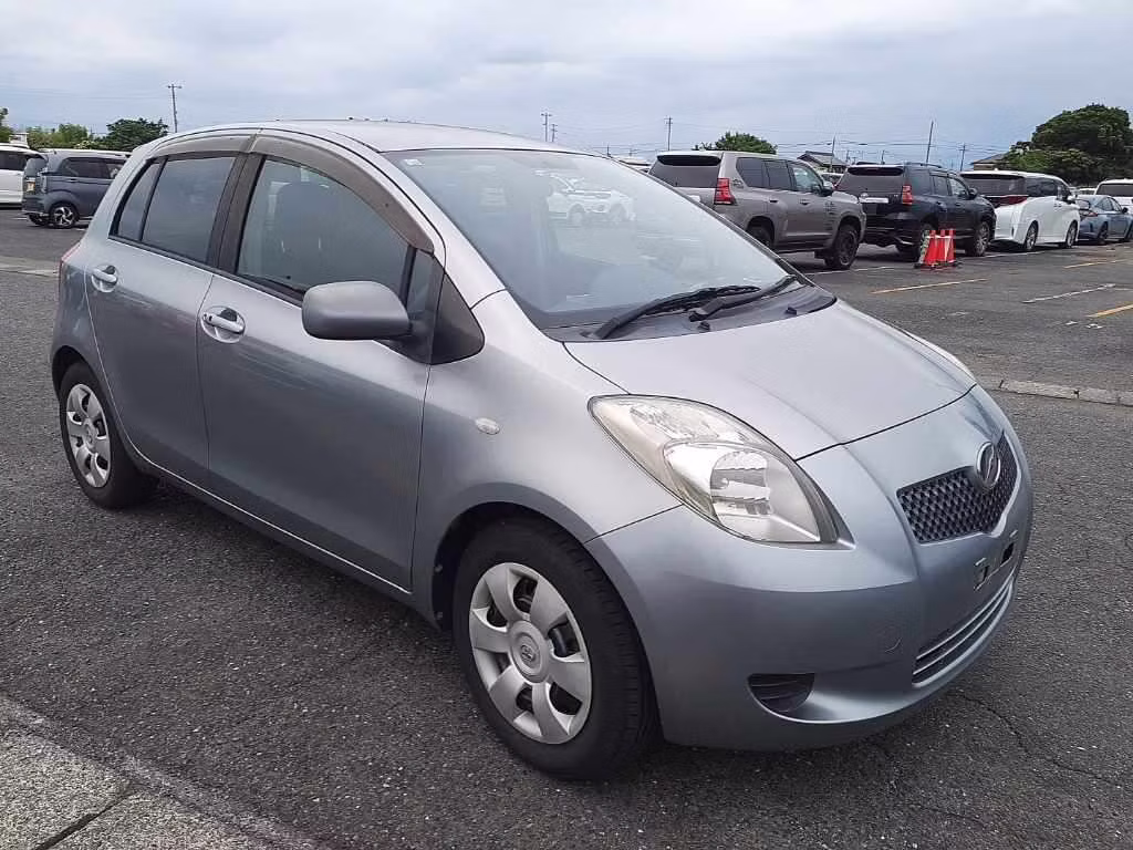 TOYOTA VITZ