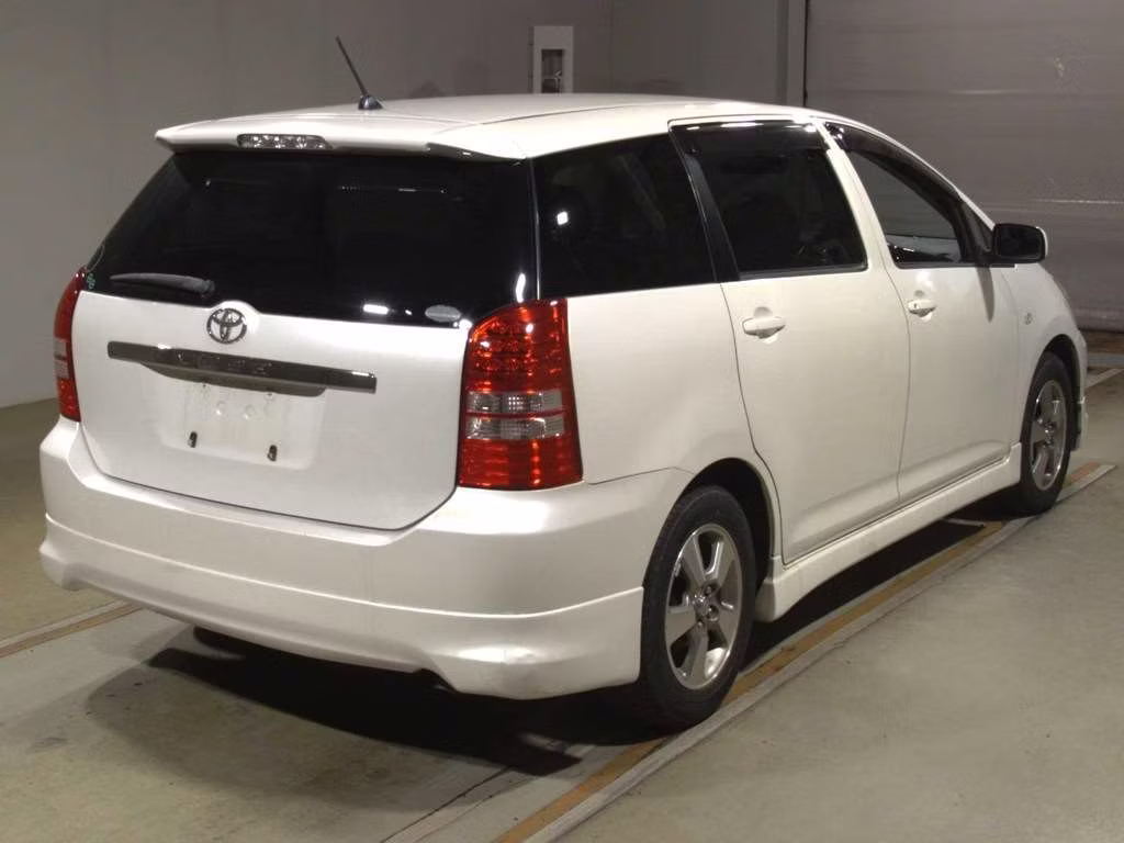 TOYOTA WISH