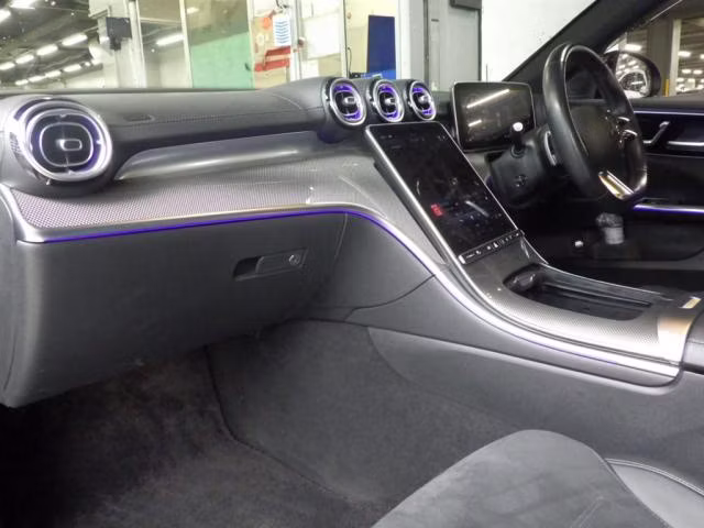 MERCEDES-BENZ C-CLASS