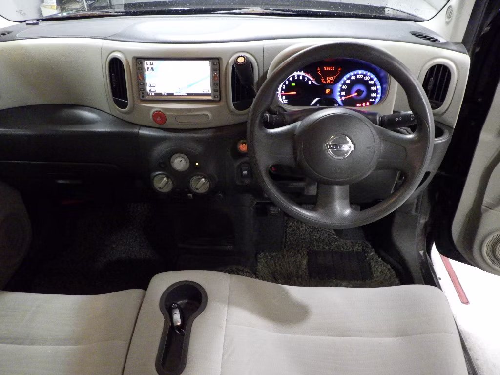 NISSAN CUBE