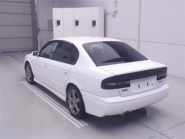 SUBARU LEGACY B4