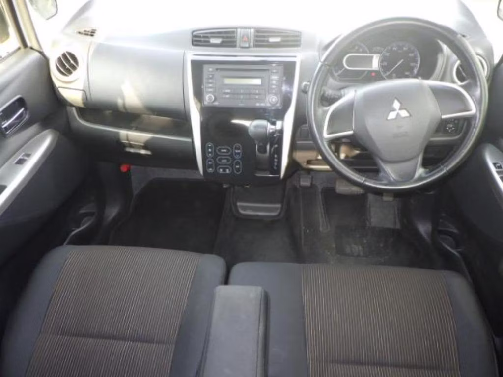 MITSUBISHI EK CUSTOM