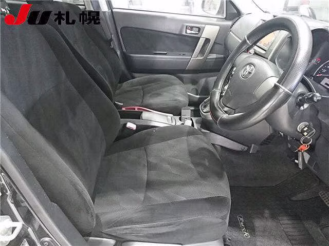 TOYOTA RUSH