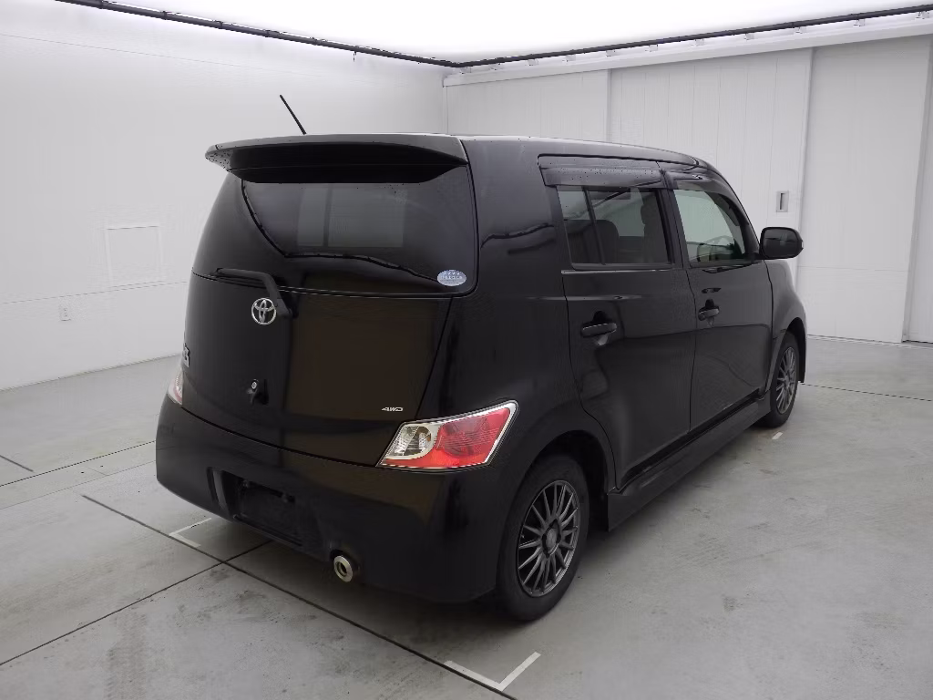 TOYOTA BB