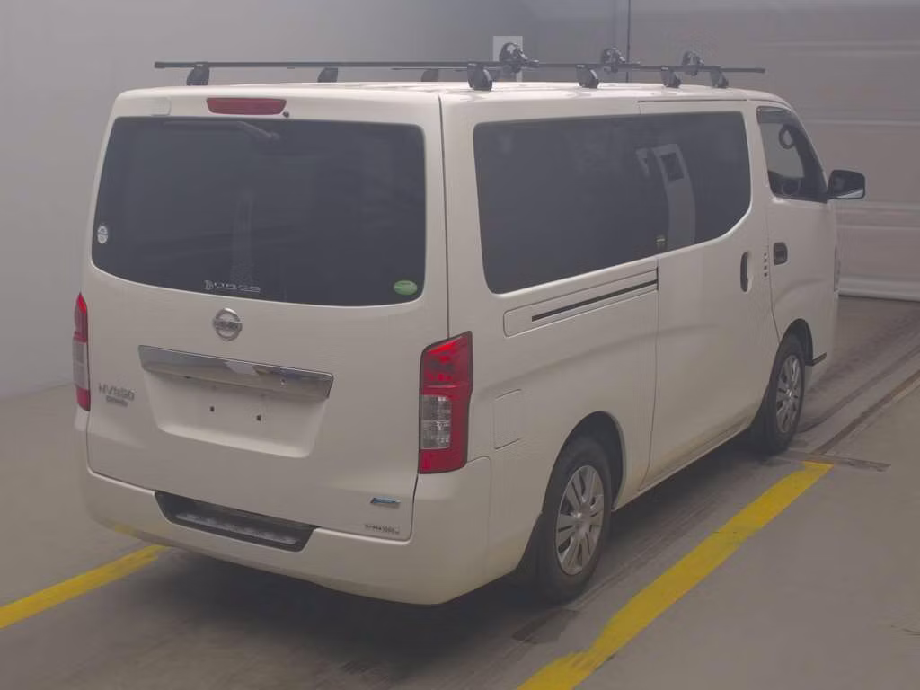 NISSAN NV350 CARAVAN