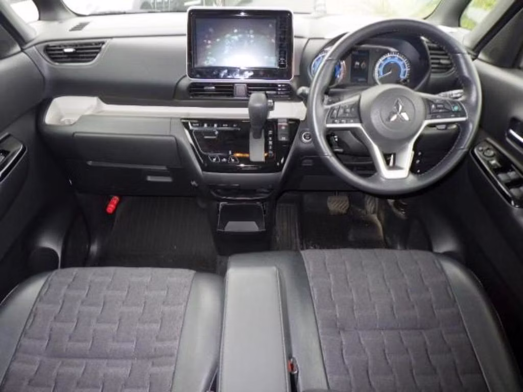 MITSUBISHI DELICA MINI