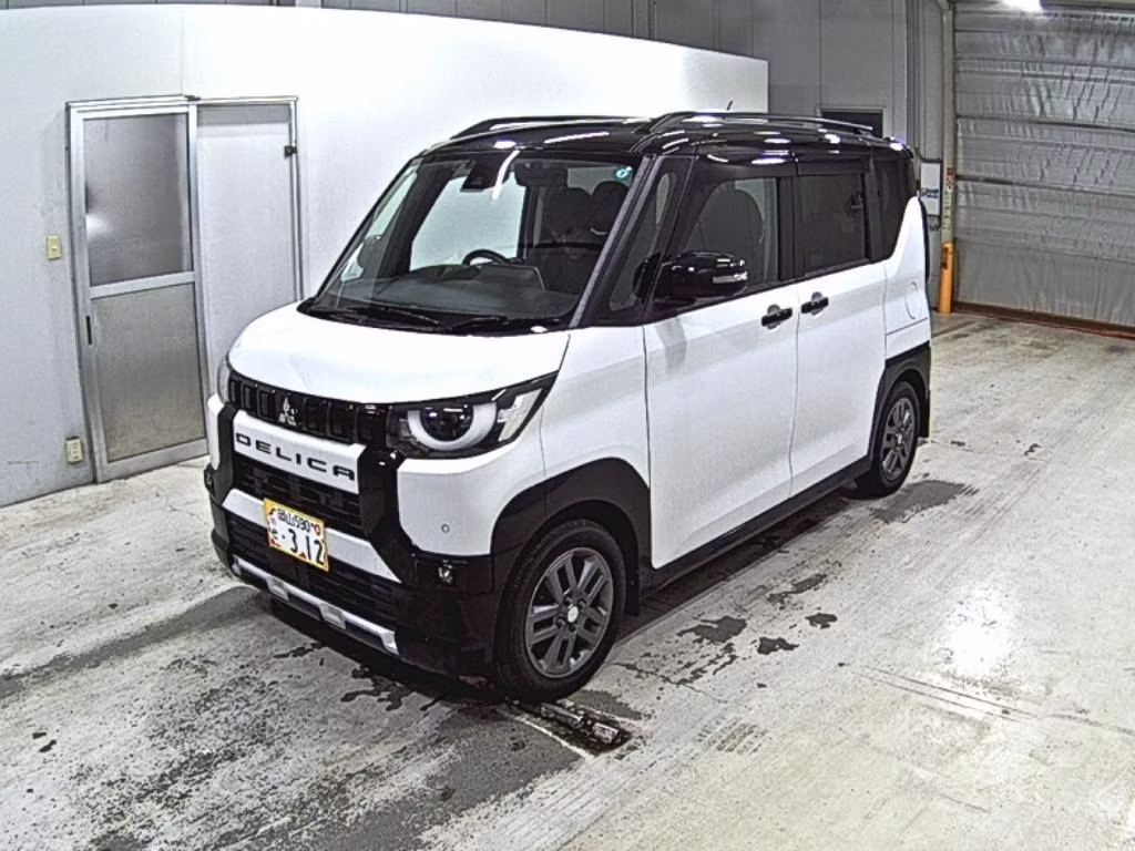 MITSUBISHI DELICA MINI