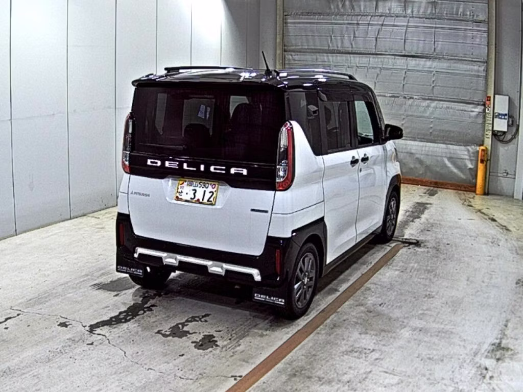 MITSUBISHI DELICA MINI