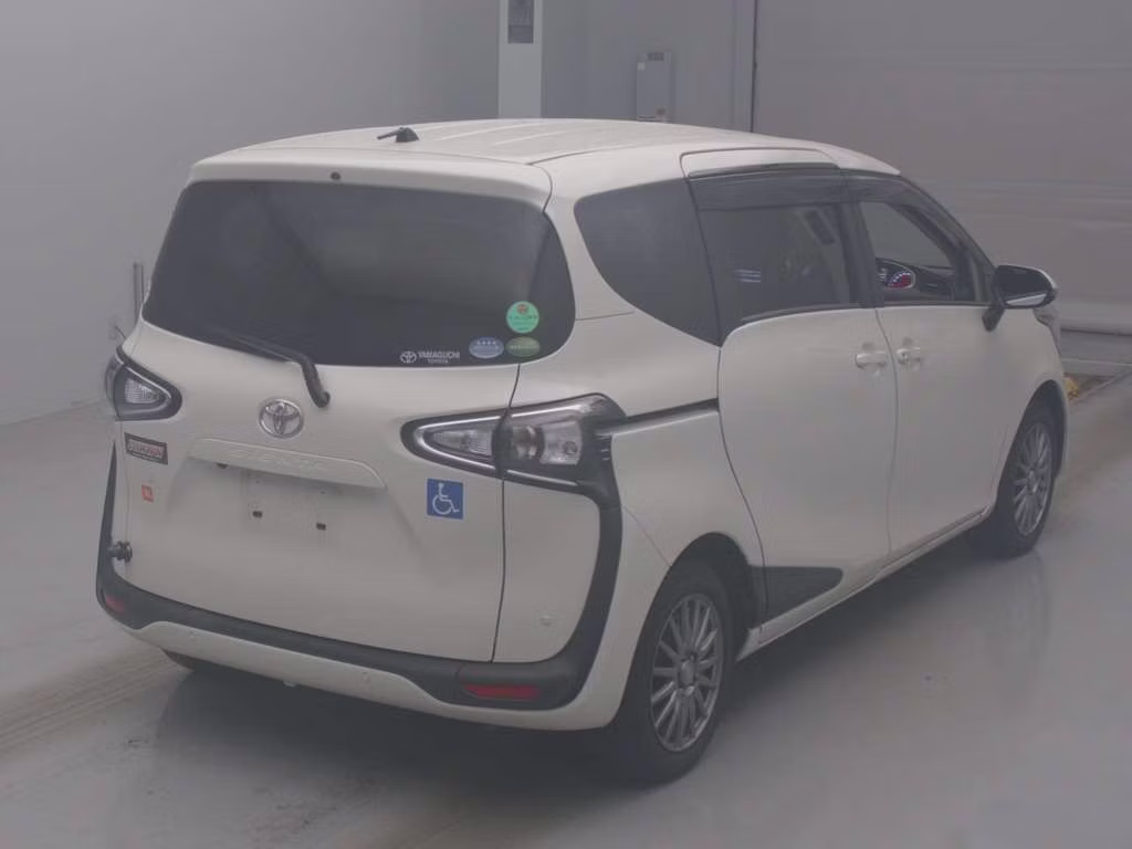 TOYOTA SIENTA