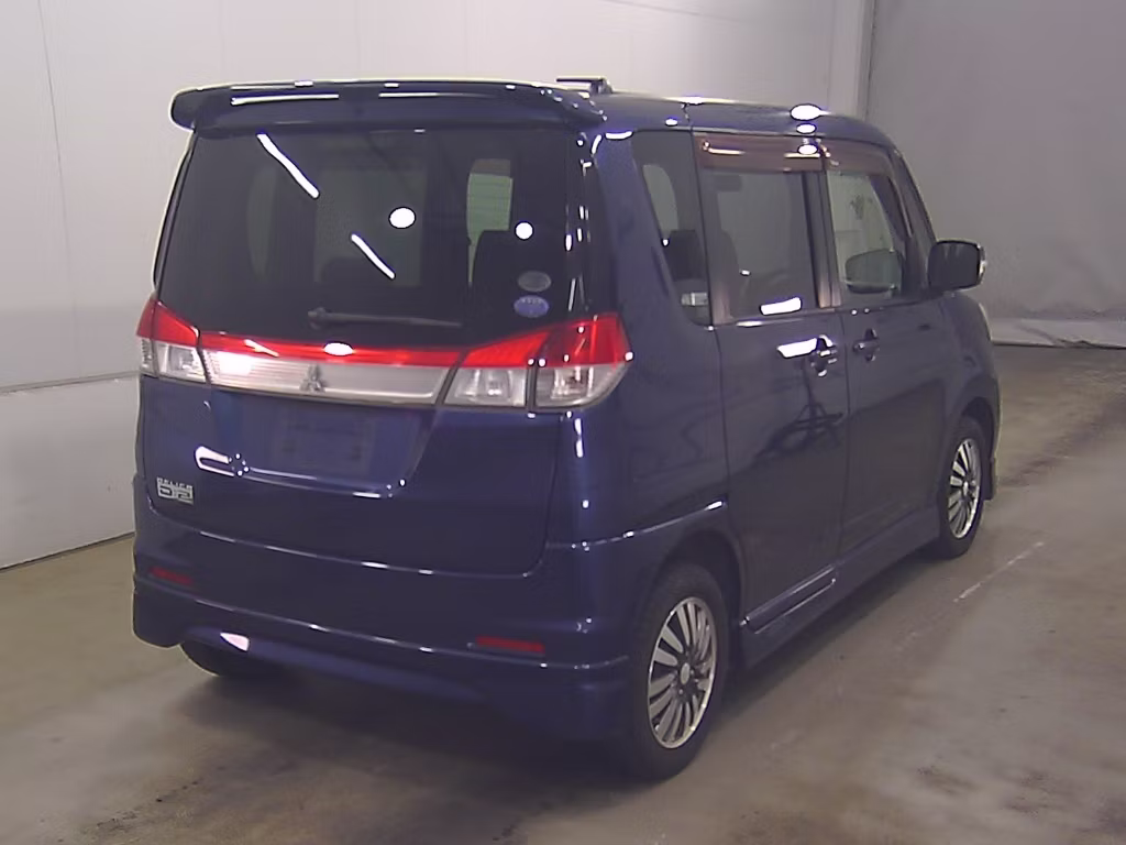 MITSUBISHI DELICA D:2