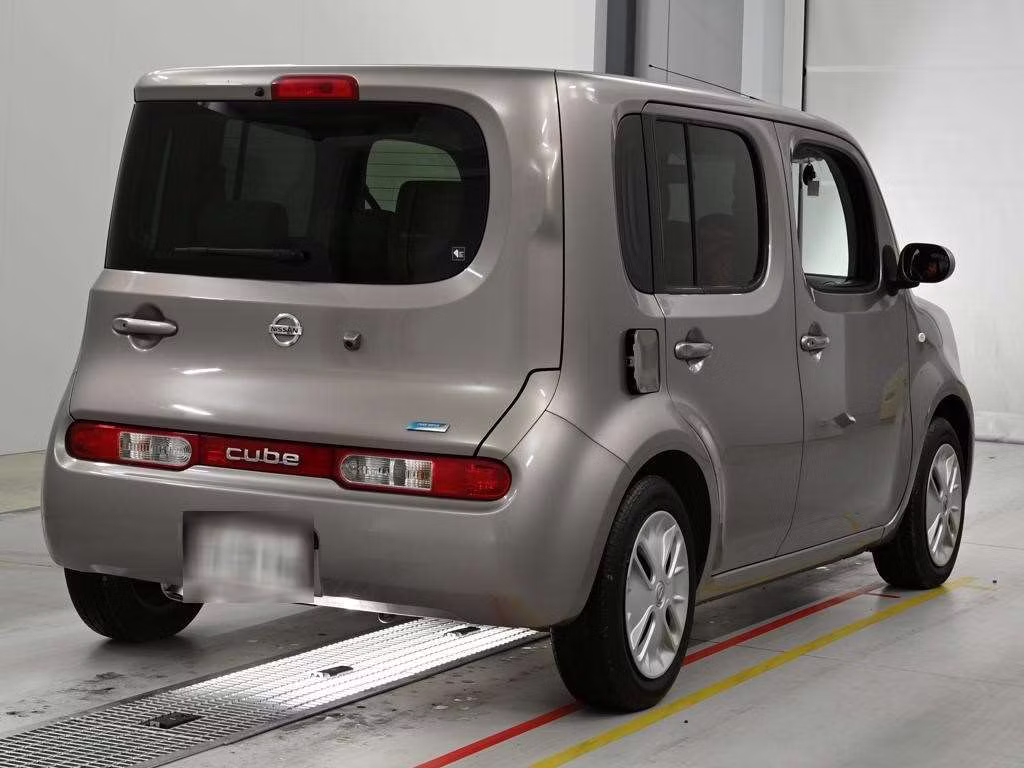 NISSAN CUBE