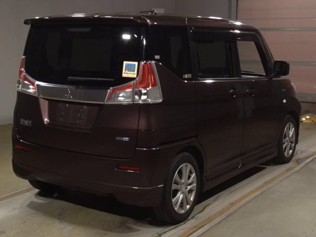 MITSUBISHI DELICA D:2