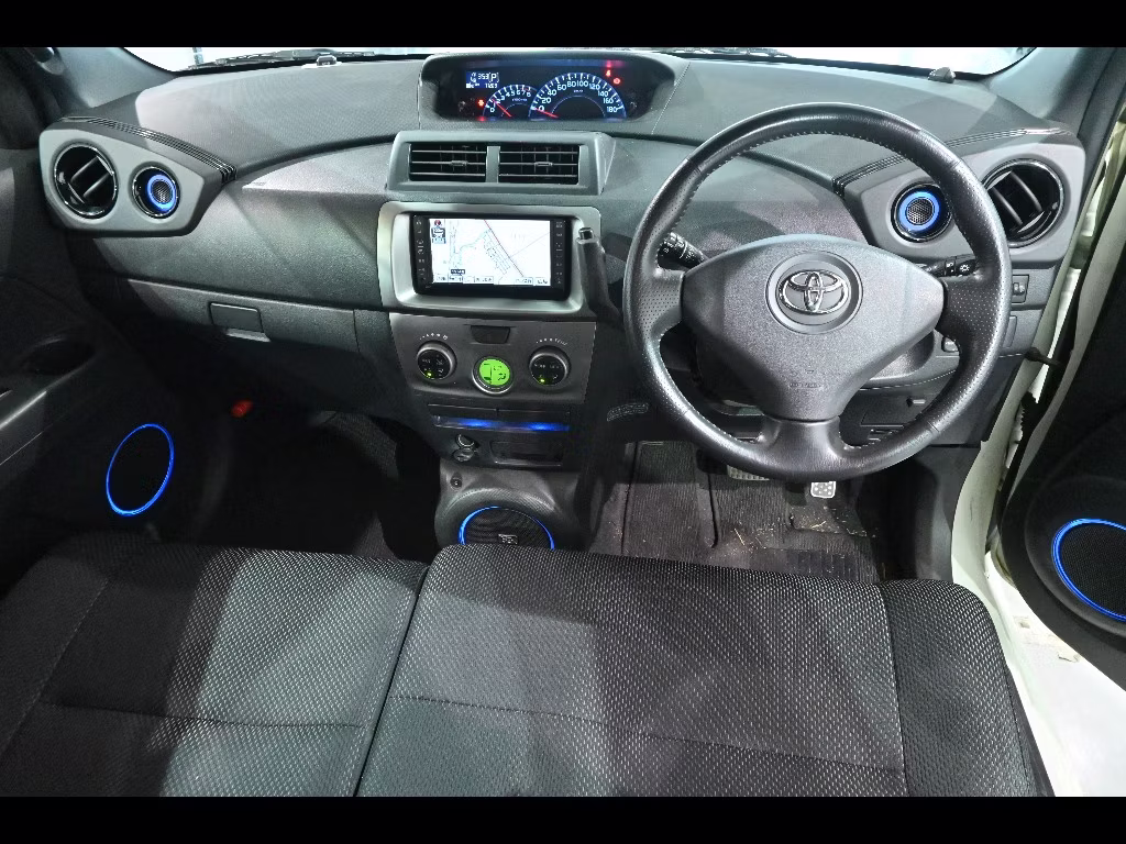 TOYOTA BB