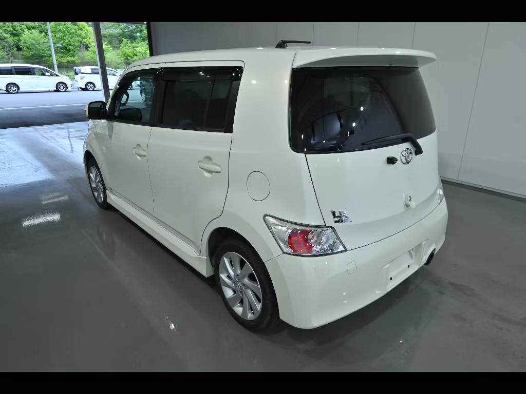 TOYOTA BB