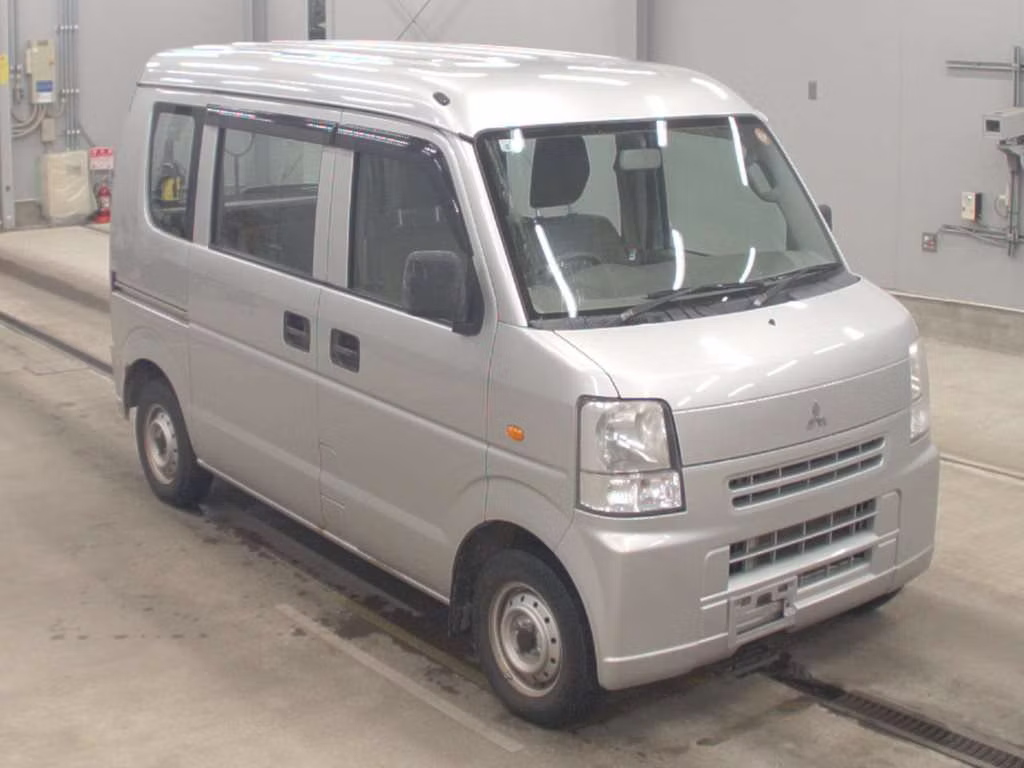 MITSUBISHI MINICAB
